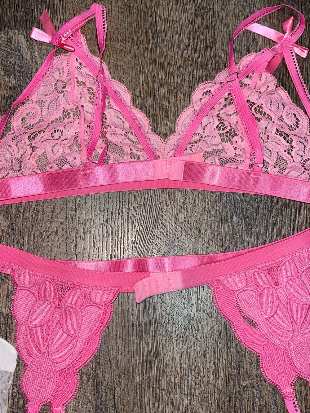 Avidlove Pink Lace Bralette & Heart Garter Panty Set - Women - Picture 9 of 9